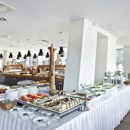 公寓 Vacationclub - Olympic Park Apartament B510 科沃布热格